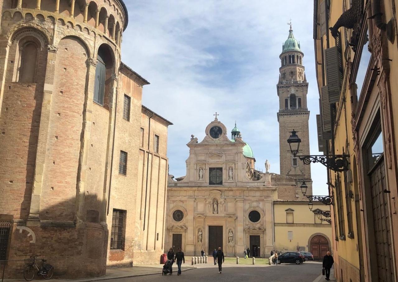 Luxury 6 Al Duomo Di Parmaアパートメント エクステリア 写真