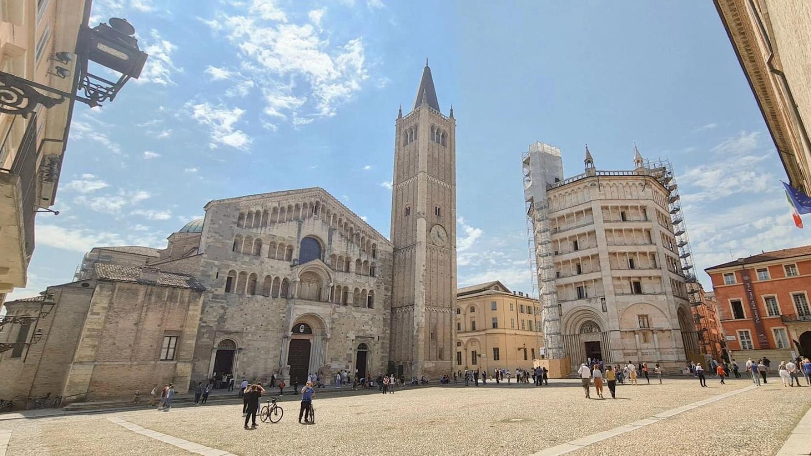 Luxury 6 Al Duomo Di Parmaアパートメント エクステリア 写真